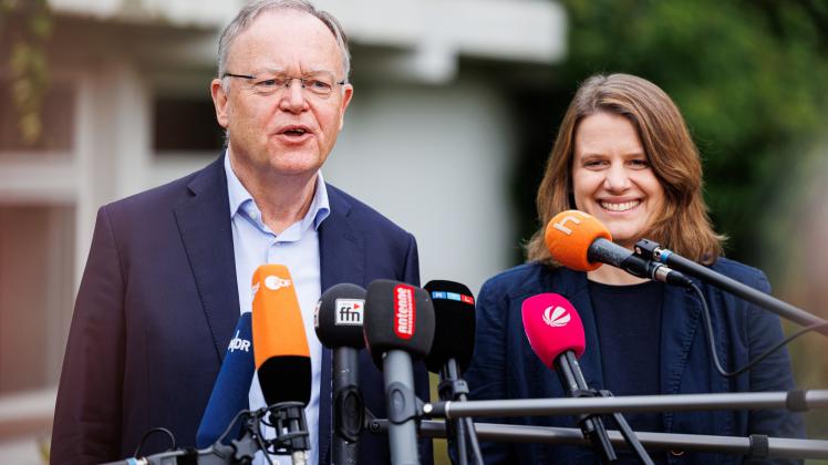 Auftakt Koalitionsverhandlungen von SPD und Grünen in Niedersach