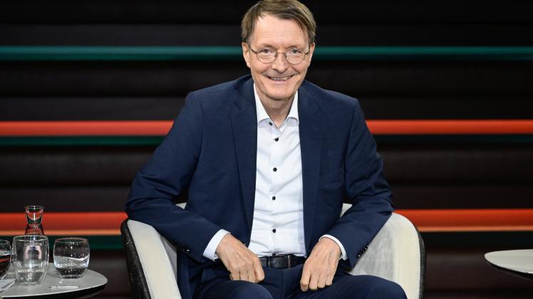 Karl Lauterbach (Politiker) 09/22 her Karl Lauterbach am 1. September 2022 in Markus Lanz , ZDF TV Fernsehen Talkshow Ta