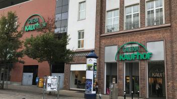 Ob diesmal auch der Standort in Rostock betroffen ist, will das Unternehmen noch nicht  bekanntgeben.