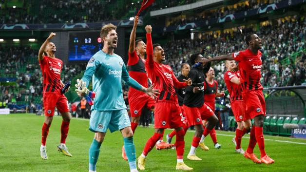 Eintracht Frankfurt steht zum ersten Mal im Achtelfinale der Champions League.