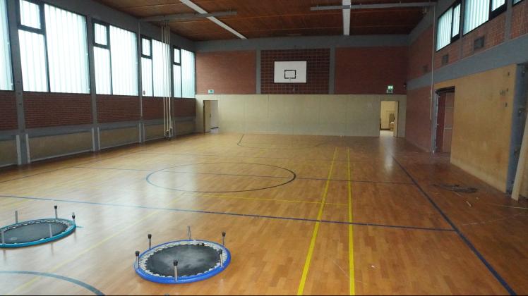 Schon seit einigen Jahren befindet sich die Sporthalle der Grundschule St. Nikolaus Herzlake in keinem guten Zustand.