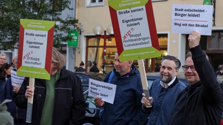 Osnabrück: Demo gegen den Ausbau der Ellerstraße und für den Wegfall der Strabs vor dem Dominikanerkloster. 01.11.2022