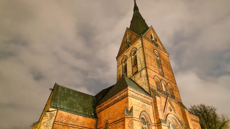 Die St. Marien Kirche ist die älteste Kirche in der Flensburger Innenstadt. Doch die Gottesdienste werden kaum noch besucht.