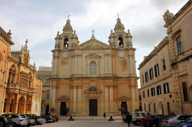 Einer der Hauptanziehungspunkte von Mdina ist die St. Paul‘s Kathedrale.