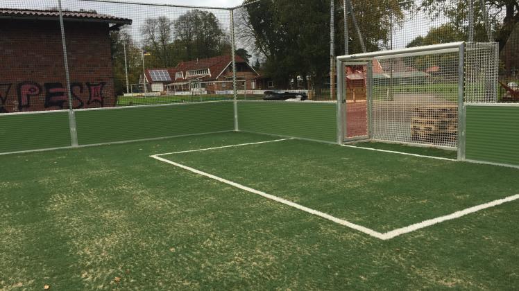Im Otto-Dölle-Stadion in Aschendorf entsteht ein Soccer-Platz.