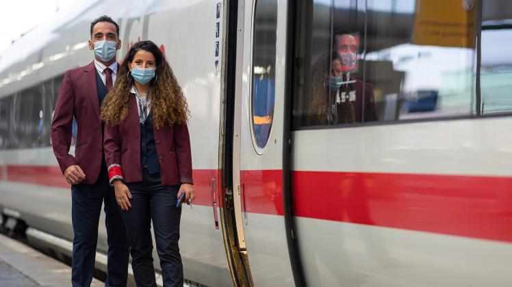 Deutsche Bahn präsentiert neue Bekleidung der Bahnmitarbeiter