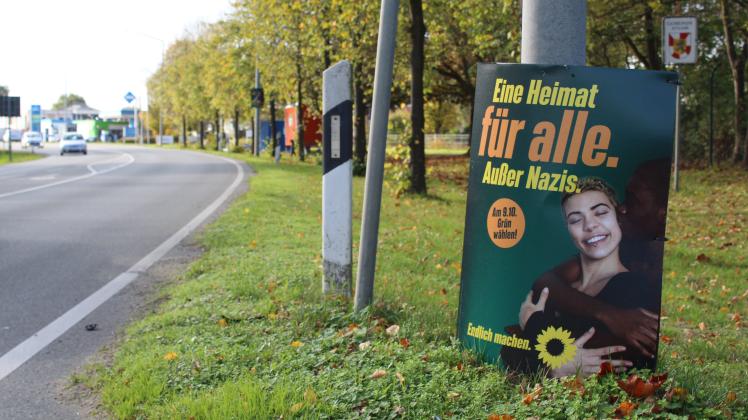 Noch immer Wahlplakate von der Landtagswahl in der Gemeinde Stuhr