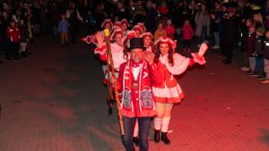 Das Feiern haben die karnevalsverrückten Vellahner nicht verlernt. Mit einer großen Eröffnungsparty starteten sie in die fünfte Jahreszeit. 