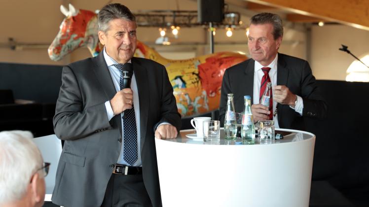 Sigmar Gabriel und Günther Oettinger gehörten zu der Runde, die sich in Hagen getroffen hat.