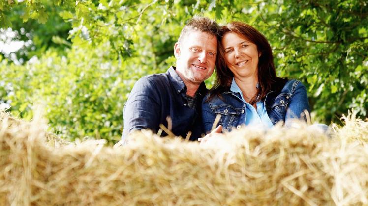 Bauer sucht Frau 2022: Sind Rinderhalter Michael N. (52) aus Niedersachsen und Mandy (54, Büro-und Personalkauffrau) noch zusammen?