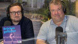 Michael Welling (links) und Holger Elixmann gemeinsam im VfL-Podcast „Brückengeflüster“