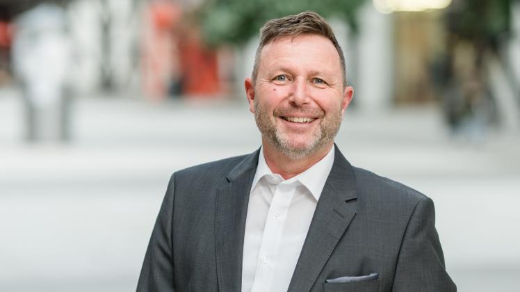 Dirk Sauer, Professor für Produktions- und Fertigungstechnik an der Hochschule Osnabrück, ist von der Unicum-Stiftung zum „Professor des Jahres“ 2022 ernannt worden. {{caption}}