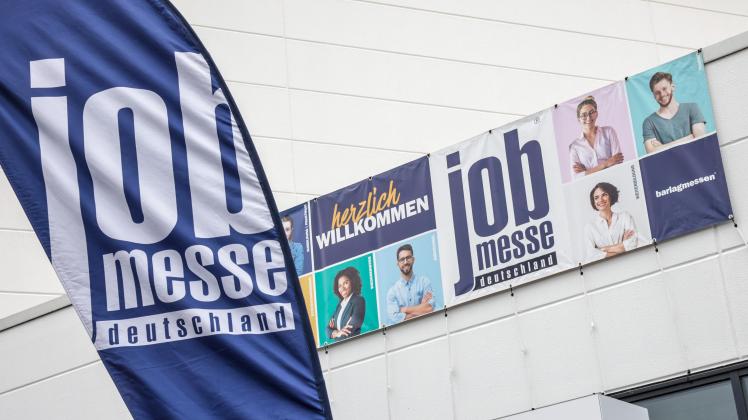 Osnabrück: 19. Jobmesse für die Region Osnabrück im B&K Autohaus an der Sutthauser Straße. 24.09.2022