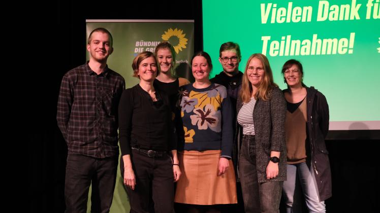 Der Vorstand der Osnabrücker Grünen: (von links) Maximilian Strautmann, Eva Güse, Luca Wirkus, Johanna Reinker, Martin Bruns, Sarah Fliesgen und Anne Afzal-Gach. 