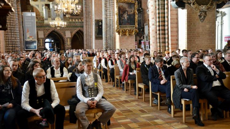 188 Auszubildende für Handwerksberufe nahmen an der traditionellen Feier im Schleswiger Dom teil.