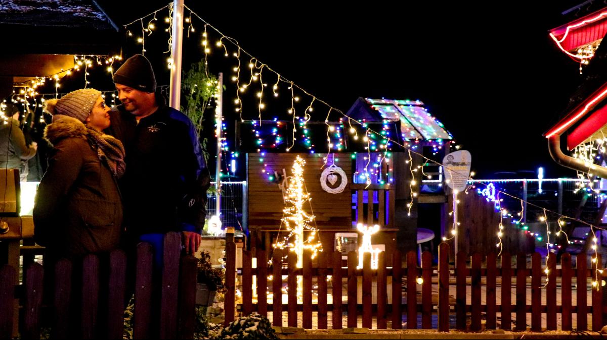 Das Weihnachtshaus In Lotte Halen Leuchtet Wieder Noz 0314