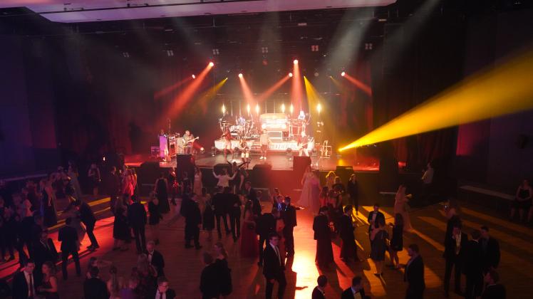 4.000 Gäste feiern auf dem Züchterball 2022 in der Osnabrückhalle