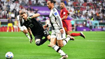 Fussball, Weltmeisterschaft, 2022, Herren, Qatar, Gruppe E, 2. Spieltag, Al Bayt Stadium: Spanien - Deutschland 1:1; Ler