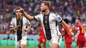 FUSSBALL WM 2022 VORRUNDE GRUPPE E Spanien - Deutschland 26.11.2022 Niclas Fuellkrug (Deutschland) bejubelt seinen Treff
