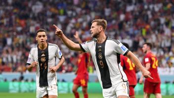 FUSSBALL WM 2022 VORRUNDE GRUPPE E Spanien - Deutschland 26.11.2022 JUBEL Deutschland; Torschuetze zum 1-1 Ausgleich Nic