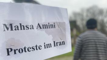 Protest in Südtondern gegen die Gewalt im Iran