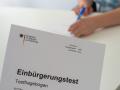 Einbürgerung: Acht Schritte zur deutschen Staatsbürgerschaft