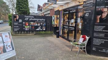 In dem ehemaligen Ladenlokal von Bäcker Meyer in Meppen ist das Fotostudio J|F Photography jetzt zu finden.