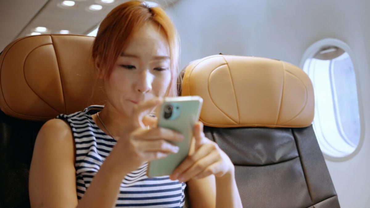 Kann Man Im Flugzeug Telefonieren EU erlaubt 5G an Bord: Können wir bald im Flugzeug telefonieren?