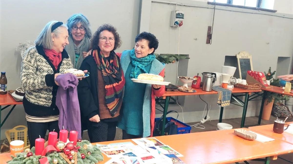 Wochenmarkt in Rendsburg: Händler danken Besuchern mit Kuchen
