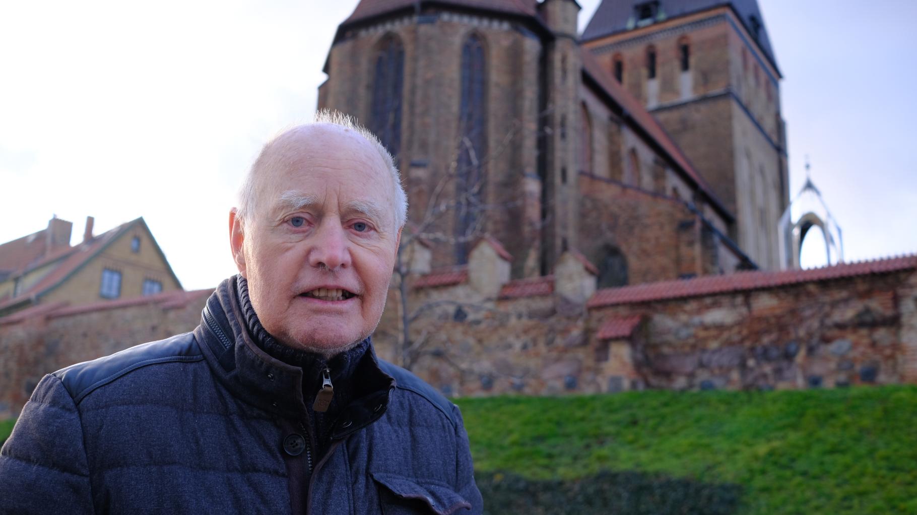 Rostocker Autor Helmut Aude will die Stadtgeschichte erlebbar machen