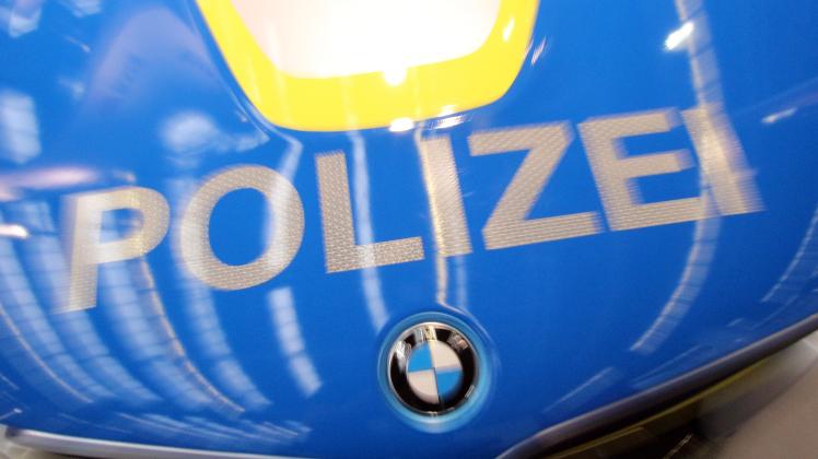 BMW Einsatzwagen der Polizei steht auf der Messe IAA in Frankfurt, Hessen, Deutschland *** BMW police car at the IAA tra