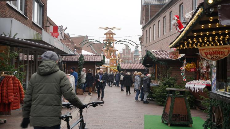 Weihnachtsmarkt Meppen: Besucher Zurückhaltend Beim Geldausgeben | NOZ