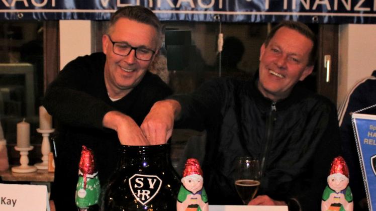 Fußball-Landesliga: Rückert-Brüder losen HR-Hallenturnier aus