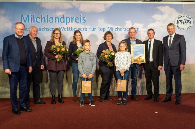 Papenburg Niedersächsischer Milchlandpreis für Hof Schnieders