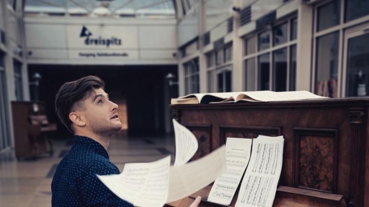 Mit einem Konzert mit Pianisten Nikolai Denisov beginnt eine neue Reihe im Kurhaus Warnemünde. 