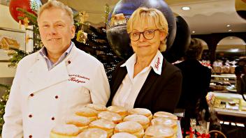 Bäcker- und Konditormeister Hans Kröger und seine Frau Silke.