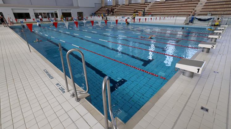 Temperatur in Schwimmbädern soll sinken