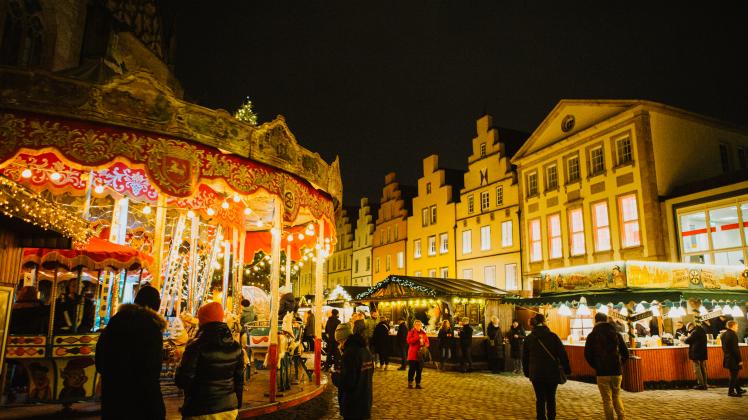 Abendstimmung auf dem Weihnachtsmarkt Osnabrück 2022