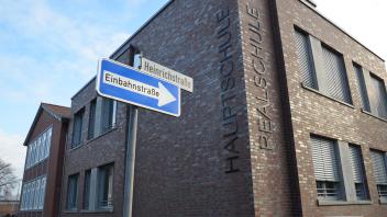 Am Schulstandort Heinrichstraße ist für Haupt- und Realschule gerade erst groß angebaut worden, aber nicht groß genug: Eine zweite Erweiterung ist fällig.