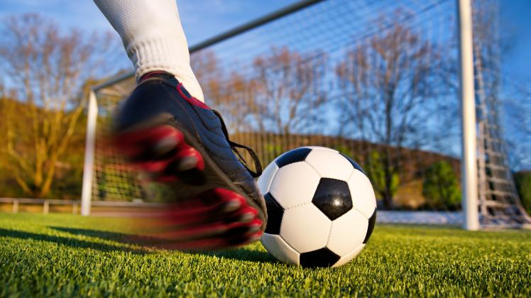 Football kick