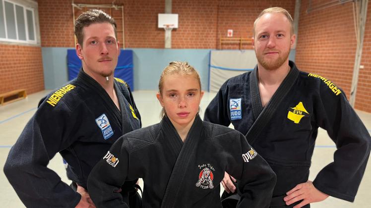 Gefragt: die Sportler des Lingener Judo Vereins (v.l.): Fabian Jaske, Stina Mohaupt und Rainer Schrimpf. 
