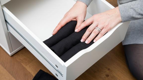 Kleiderschrank ausmisten Kleiderschrank ausmisten