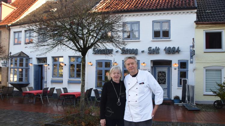 Nach fast 30 Jahren hinter dem Tresen und in der Küche vom Senator-Kroog gehen Ilona und Wolfgang Hahn in den Ruhestand. 