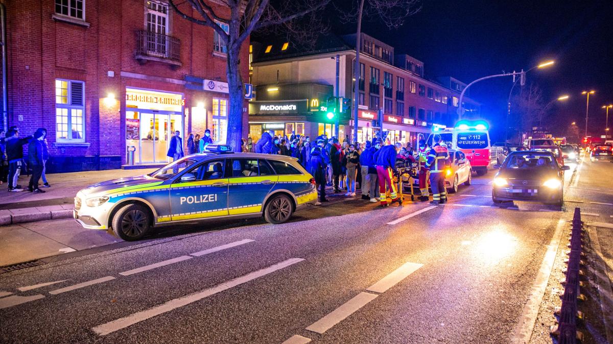 Autofahrerin Ignoriert Rote Ampel Und Fährt Zwei Kinder An Shz 1427