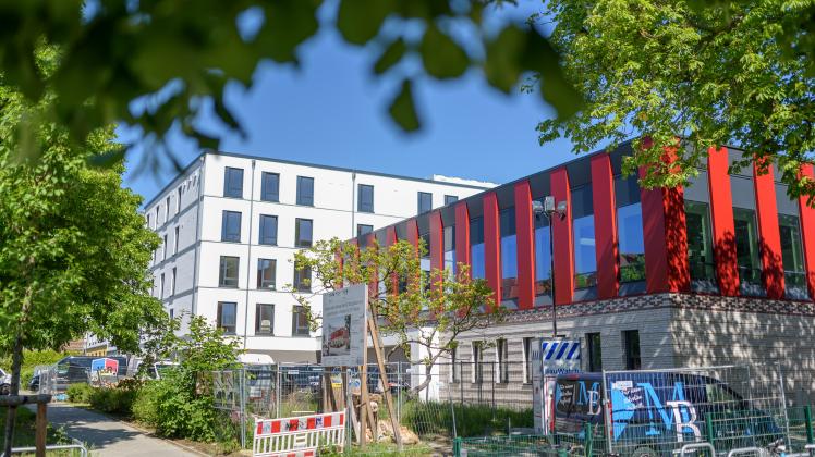 Eine fertiggestellte Millioneninvestition: Das neue Studentenwohnheim mit Mensa in der Ulmenstraße.