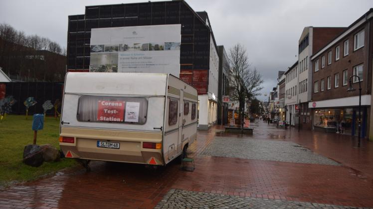 Trotz anhaltender Corona-Infektionen wird die Teststation im Stadtweg in Schleswig mittlerweile längst nicht mehr so stark besucht wie noch im Herbst.