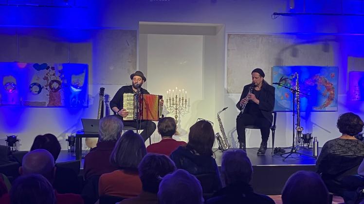 Daniel Kahn und Christian Dawid geben ein Neujahrskonzert in der Alten Synagoge