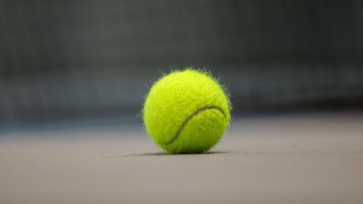 Symbolfotos Tennis in der Halle <p>In der Tennishalle Regent in Bottrop trainiert am Samstag, 31. Ok