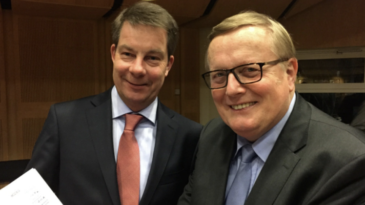 Ein Foto aus besseren Zeiten: CDU-Kreisvorsitzender Werner Kalinka (rechts) und der Vorsitzende der CDU-Kreistagsfraktion, Thomas Hansen, stehen nach der Landratswahl in der Kritik.