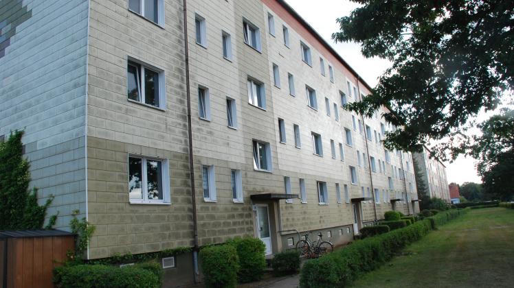Die Neubaublocks in der Berger Schulstraße sind verkauft. Neuer Eigentümer ist MM Immobilien aus Panketal, die bereits den Neubaublock in Muggerkuhl erworben hatten. 